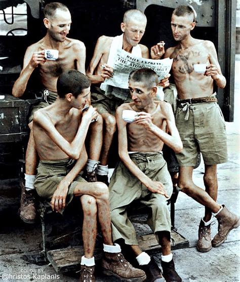 emaciated british soldiers after their release from japanese captivity in singapore 1945 rare