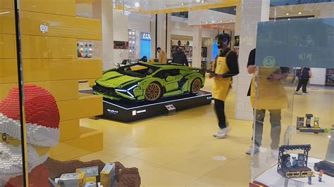 Quick Look At The Lego Store In The West Edmonton Mall Youtube