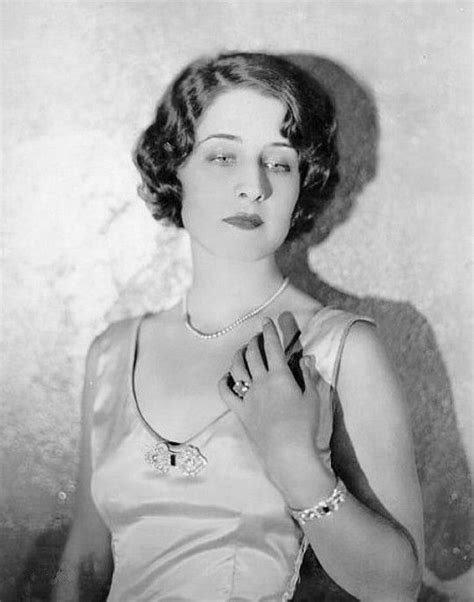 We Had Faces Then Norma Shearer 1928 Norma Shearer Old Hollywood