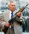 Top 5 myths about the iconic Kalashnikov assault rifle - Russia Beyond
