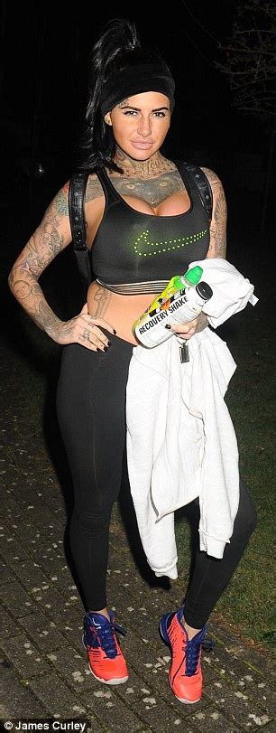 Jemma Lucy Flaunts Busty Figure In Tight Gym Ensemble Daily Mail Online