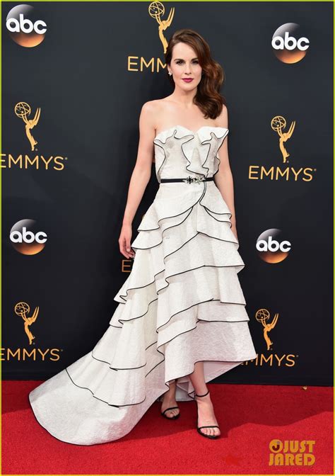 Joanne Froggatt Michelle Dockery Go Classy At Emmys 2016 Photo