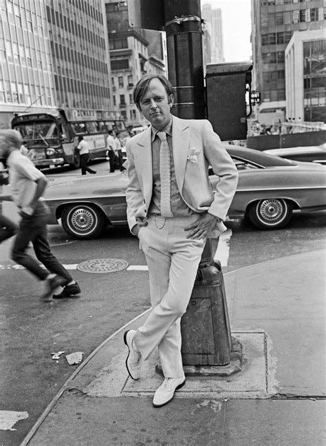 Tom Wolfe Author Of ‘the Right Stuff And ‘bonfire Of The Vanities