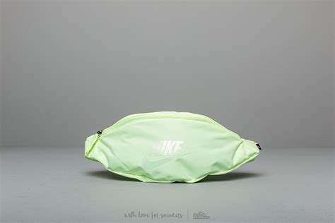 Ľadvinky Nike Heritage Hip Pack Barely Volt/ Barely Volt 
