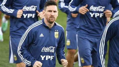 Lisandro Martinez Messi Lionel Dybala Afa Indonesia Viral