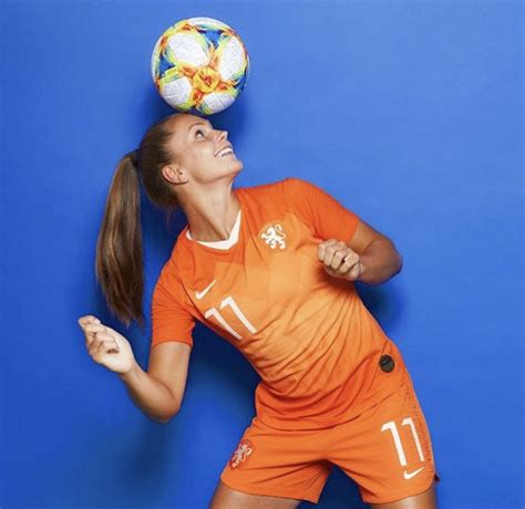 Lieke Martens Vrouwenvoetbal Meisjes Voetbal Voetbalvrouwen