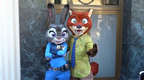 Video Zootopias Judy Hopps And Nick Wilde Meet And Greet Guests At