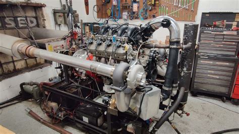 Fords 73l Godzilla V8 Can Make 1100 Hp With Twin Turbos And Little Else