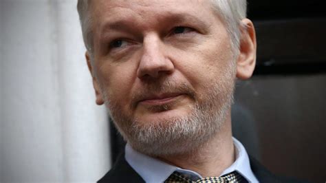Was Julian Assange Censored By A Government The 359 Ep 124 Cnet