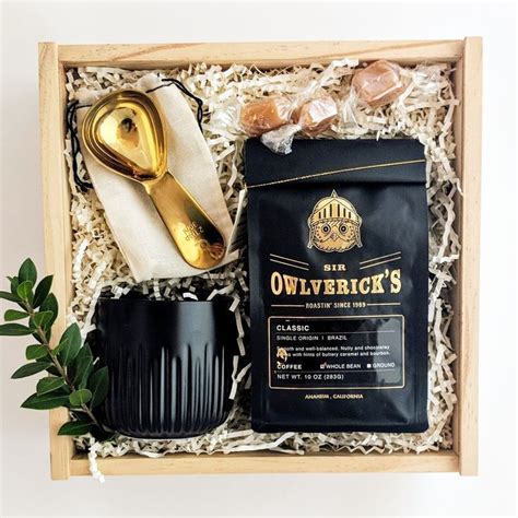 From coffee makers to grinders and adorable multipurpose mugs, these are the gifts that coffee lovers will flip over. Coffee lovers gift box. Perfect gift for that special ...