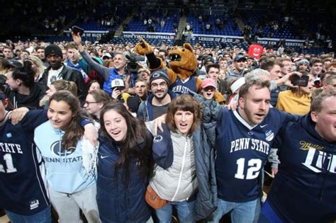 Watch Penn State Students Storm Court After Upset Win Over Michigan