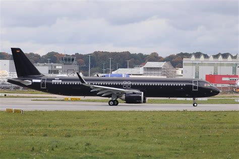 Air101 Titan Airways Take Delivery Of A New Airbus A321 200neo