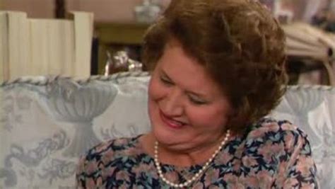 Keeping Up Appearances S03 E03 Violets Country Cottage Dailymotion Video