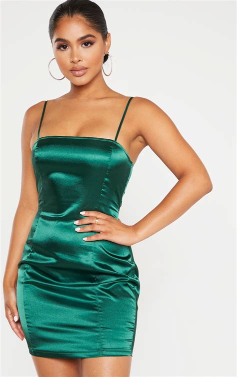 Petite Emerald Green Satin Bodycon Dress Prettylittlething Usa