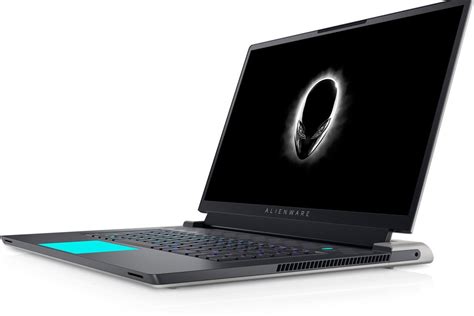 Alienwares X15 X17 Gaming Laptops Wield Radical Element 31 Cooling
