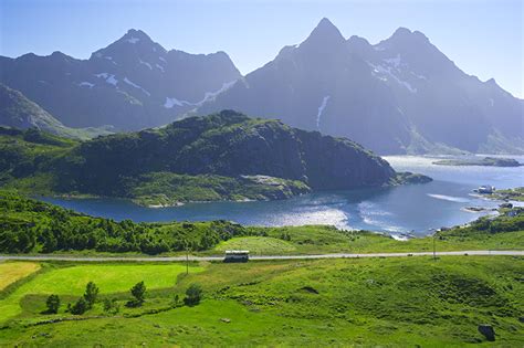 Fondos De Pantalla Noruega Fotografía De Paisaje Montañas Lago Islas Lofoten Hierba Naturaleza