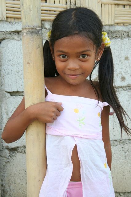 Asia Philippines Luzzon Preteen Philippine Girl