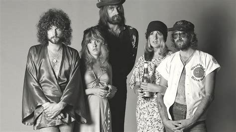 the story behind fleetwood mac s ‘rumours