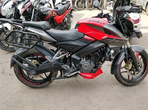 Know about bajaj pulsar ns200 abs price, mileage, reviews, images, specifications, features, colours and more at bajaj auto. Used Bajaj Pulsar 200 Ns Bike in New Delhi 2017 model ...