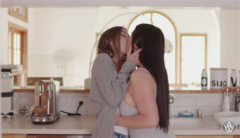 ANGELA WHITE Passionate Lesbo Sex With Riley Reid