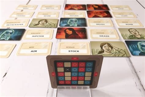 Preview Codenames Game Review The Bear And The Fox