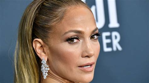 Jennifer Lopez Reveals Unbelievably Toned Physique In High Cut Silver