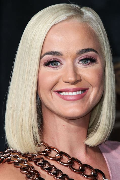 Katy Perry At The 2019 Los Angeles Premiere Of Carnival Row Photo