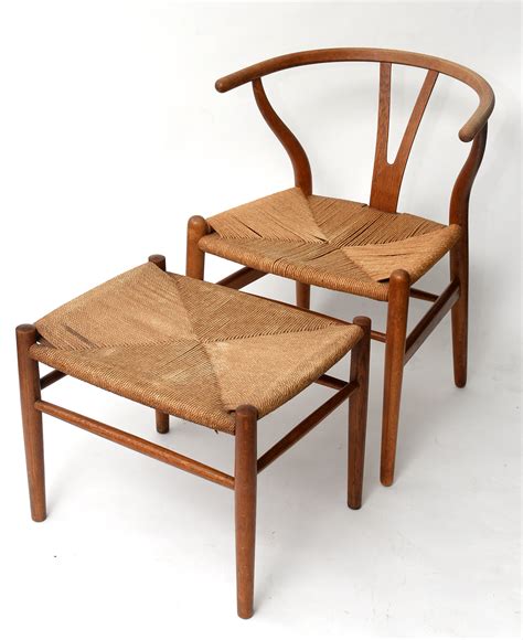 The timeless appeal of hans j. Vintage Hans Wegner wishbone chair & a Jorgen Baekmark ...
