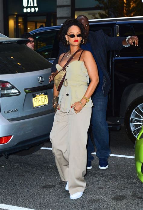 Rihanna Out And About In New York 05042018 Hawtcelebs