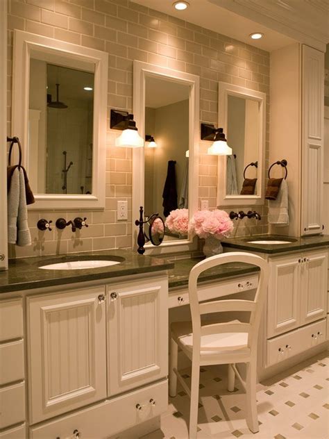 The look is both sophisticated and also versatile. 20 Classy and Functional Double Bathroom Vanities | Home ...