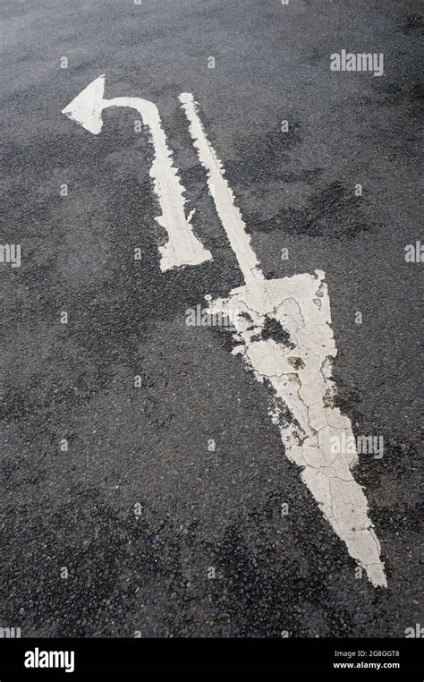 Road Markings Arrows Hi Res Stock Photography And Images Alamy