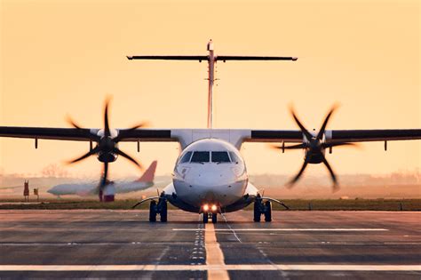 Front View Of Propeller Airplane 500px Airplane Propeller Digital