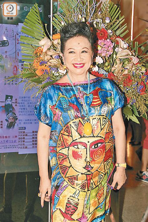 The site owner hides the web page description. 薛家燕減價三成接Job - 東方日報