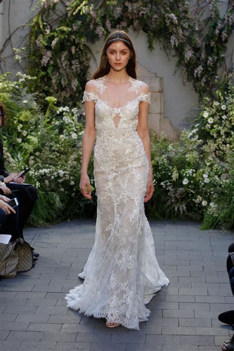 Heres Every Look From Monique Lhuilliers Bridal Show 22