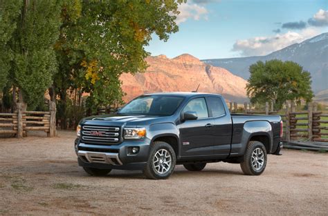 Gm Unveils The 2015 Gmc Canyon A Small Truck For Big Work Photos