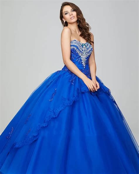 2017 New Royal Blue Quinceanera Dresses Sweetheart Beaded White Ball