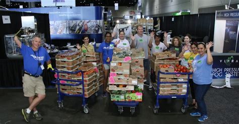 Pma Fresh Summit Exhibitors Donate 258815 Pounds Of Food To Help