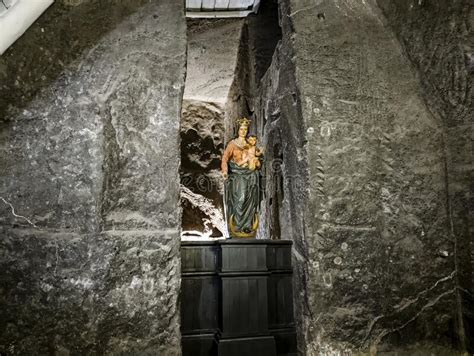 Gestalt Der Gotthardmutter In Der Kapelle Des Heiligen Kreuzes Salzbergwerk Redaktionelles