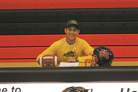 Then came trey lance, the main attraction. PREP FOOTBALL: Marshall's Trey Lance signs National Letter of Intent to play football at North ...