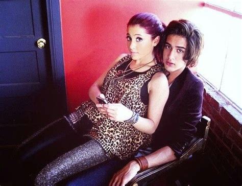 Ariana Grande And Avan Jogia They Would Be A Cute Couple Victorious
