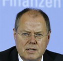 Erste Kandidatur: Peer Steinbrück, der älteste Novize im Bundestag - WELT