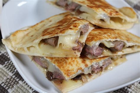 Remove the meat and vegetables, cover, and set aside. CHEESE STEAK QUESADILLAS - Fantastic Online Finds