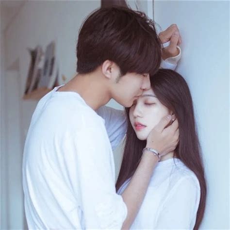 resultado de imagem para korean couple ulzzang kiss on the forehead fotografi teman fotografi