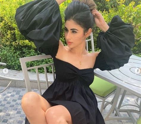 Mouni Roys Outfit Is Simple But Grand Check Out The Price Lifestyle