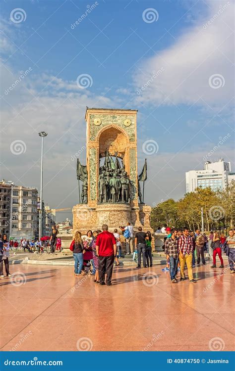 Taksim Square In Istanbul Editorial Image Image Of Destination 40874750