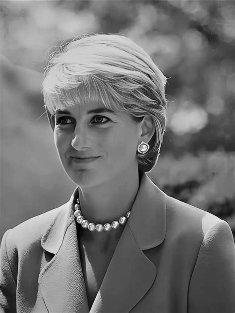 A Short Biography Of Princess Diana Princess Of Wales Famous People
