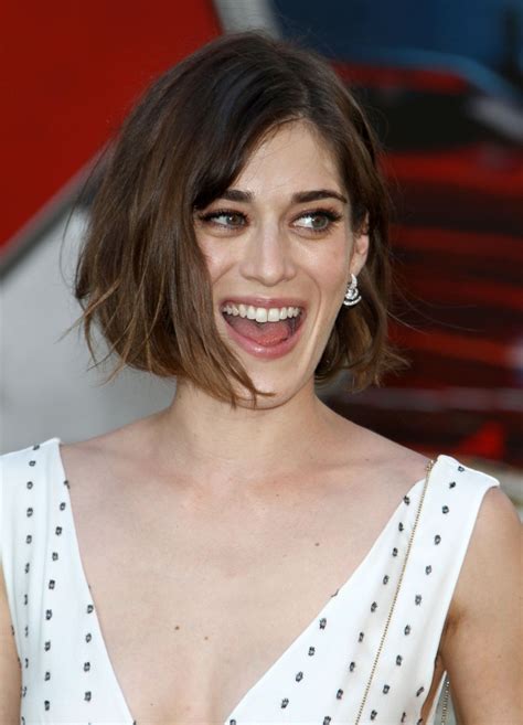 Lizzy Caplan At ‘ghostbusters Premiere In Hollywood 07092016