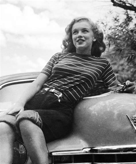 Marilyn Monroe Lovely Moments In Rare B W Photos
