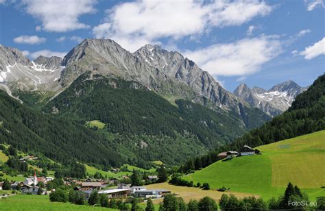 Er gehört zweifelsohne zu den schönsten und bekanntesten bergseen südtirols: Antholz in Südtirol - Hotels, Ferienwohnungen und weitere ...