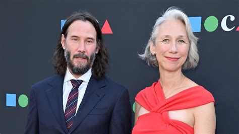 Keanu Reeves Dating History Everything To Know About John Wick Stars